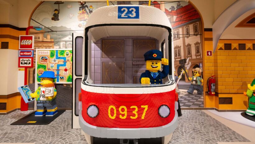 Чехийн хамгийн том LEGO дэлгүүр Прага хотод нээгдлээ